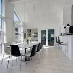 Дом отдыха Lova - 600m From The Sea By Interhome *