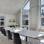 Lova - 600m From The Sea By Interhome *