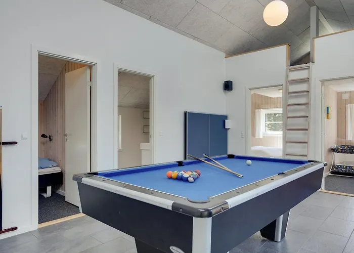 Holiday home Lova - 600m From The Sea By Interhome